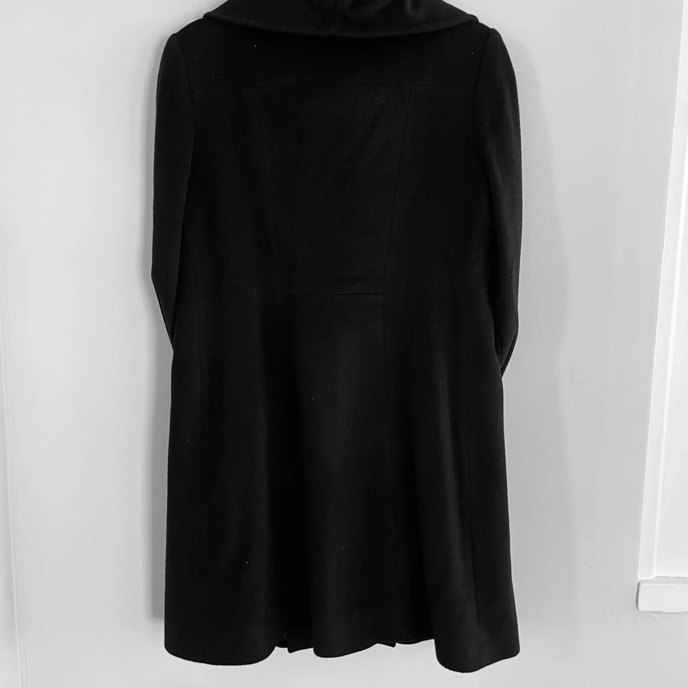 Fluerette Cashmere Wool Ruffled Collar 3 button coat size 10 GUC - Picture 3 of 10